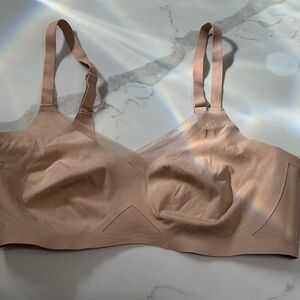 Honeylove CrossOver V-Neck Bra